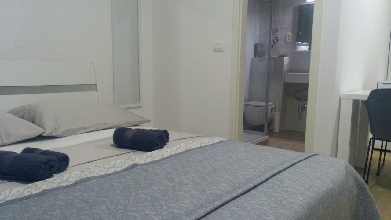 Studio Apartman Adris Hotel Sibenik Ngoại thất bức ảnh