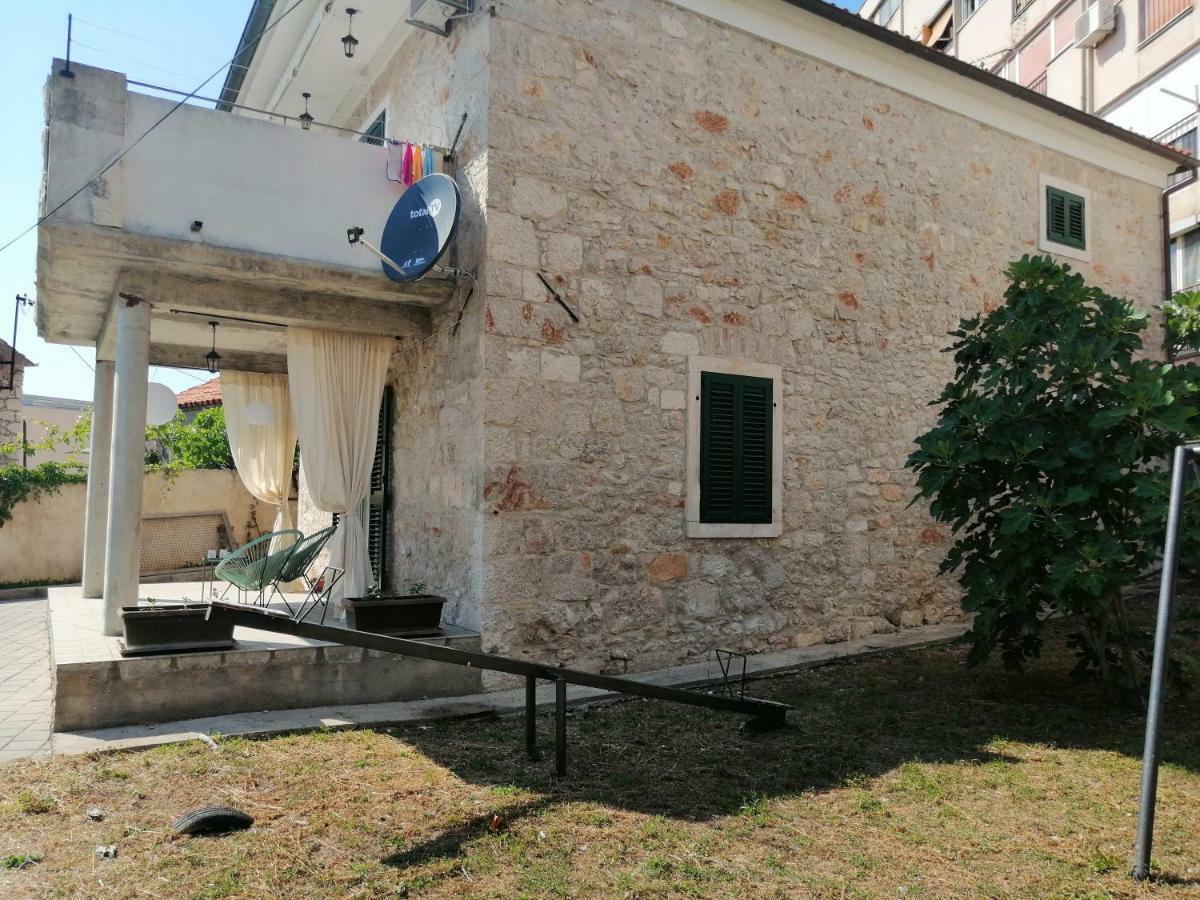 Studio Apartman Adris Hotel Sibenik Ngoại thất bức ảnh