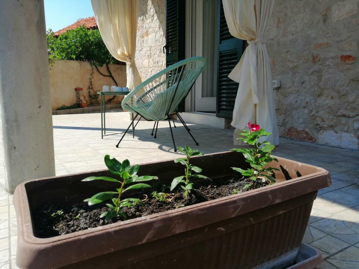 Studio Apartman Adris Hotel Sibenik Ngoại thất bức ảnh